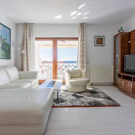 Apartment Eni Selce Zewnętrze zdjęcie