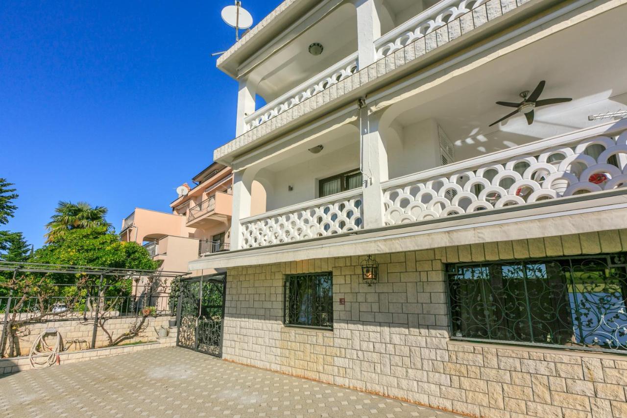 Apartment Eni Selce Zewnętrze zdjęcie