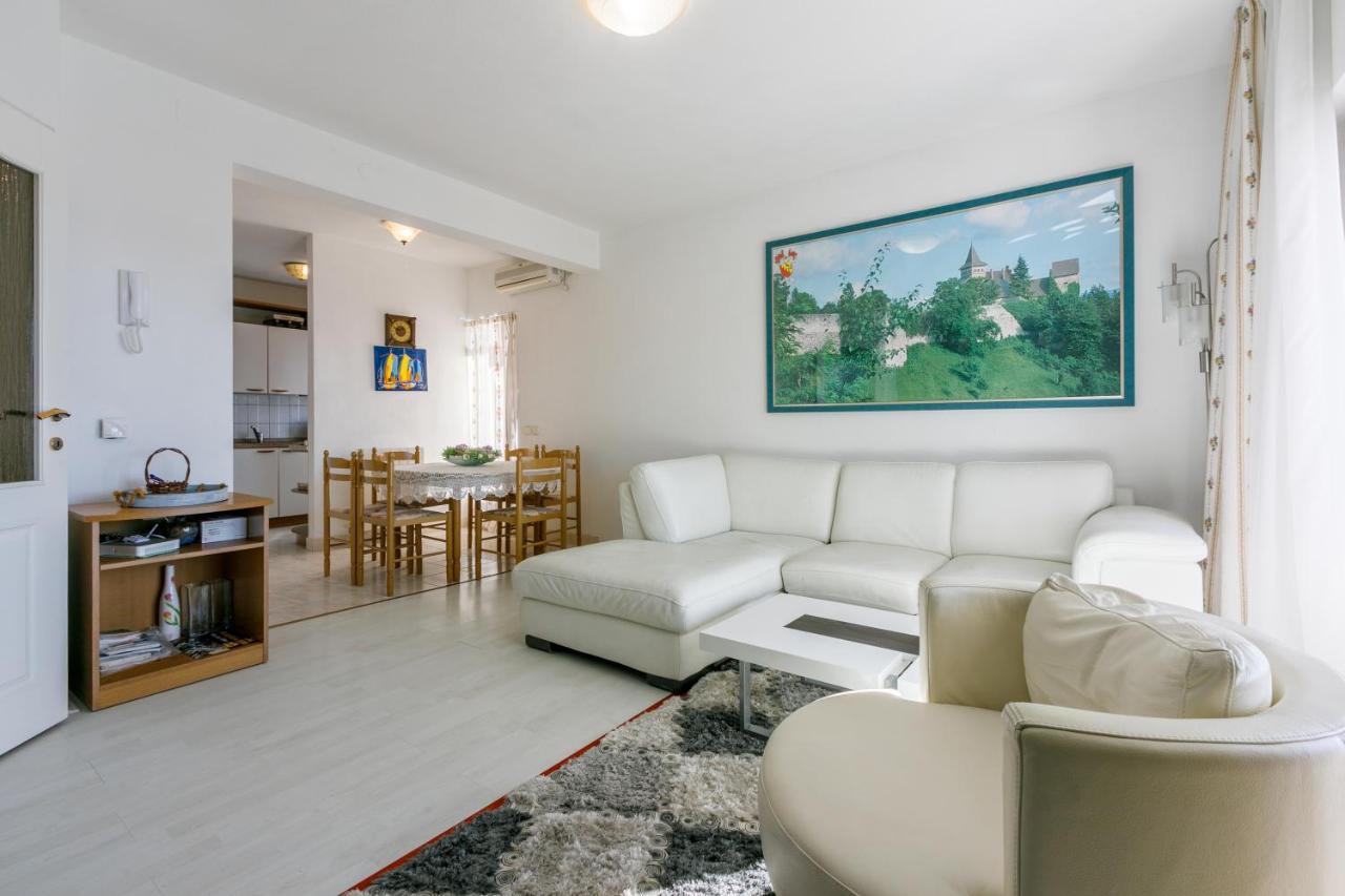 Apartment Eni Selce Zewnętrze zdjęcie
