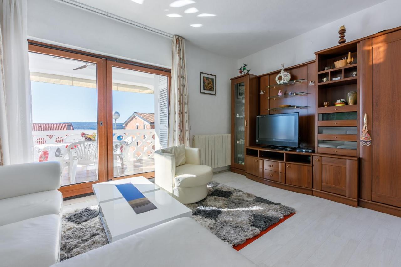 Apartment Eni Selce Zewnętrze zdjęcie